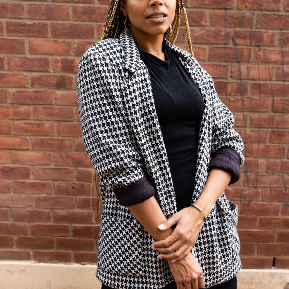 Fitting Image Black and White Houndstooth Blazer - Picture 1 of 5